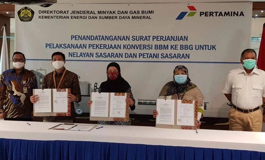 Perjanjian Pelaksanaan Konversi BBM ke BBG Untuk Nelayan dan Petani Tahun 2020 Senilai Rp 290 Miliar Ditandatangani, Ego Syahrial: Jaga Prinsip Integritas!
